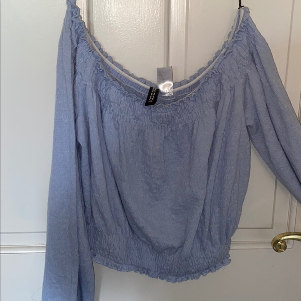 Off-the-shoulder Top